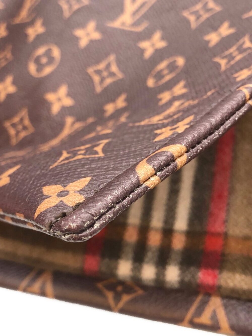 Louis Vuitton Monogram Canvas Trench Coat - Picture 2 of 11